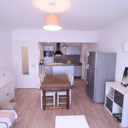 דירה Madras Furnished Flat
